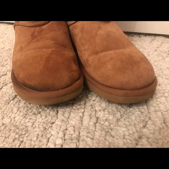 Classic UGGs Sz 5 Excellent Condition - Picture 6 of 6